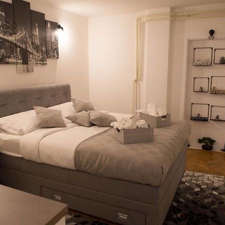 Studio Apartman Suburban Visnjevac Esterno foto