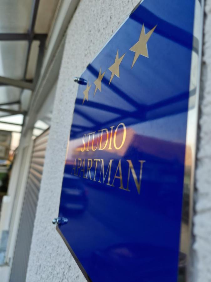 Studio Apartman Suburban Visnjevac Esterno foto
