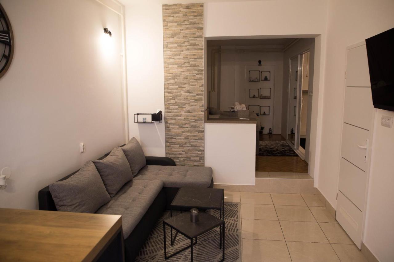 Studio Apartman Suburban Visnjevac Esterno foto