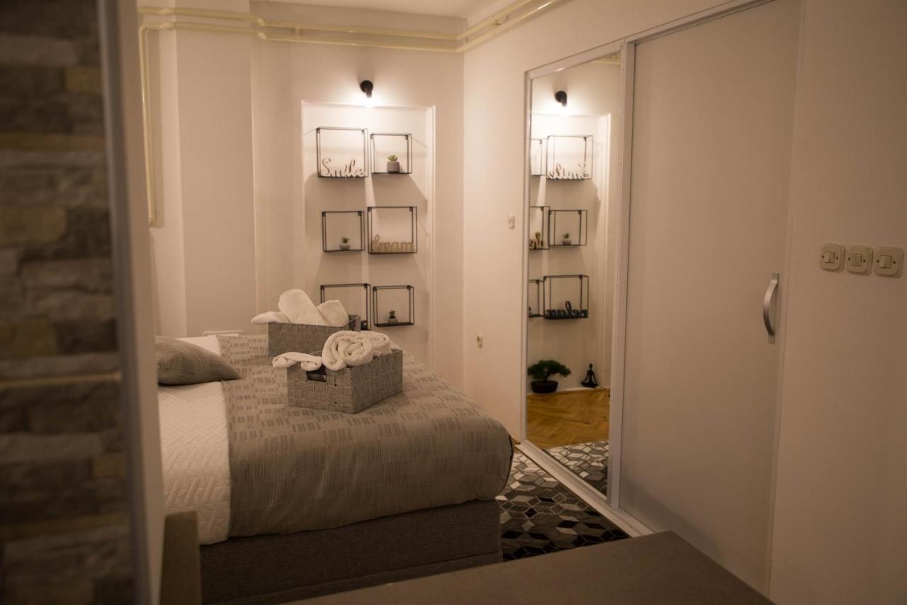 Studio Apartman Suburban Visnjevac Esterno foto